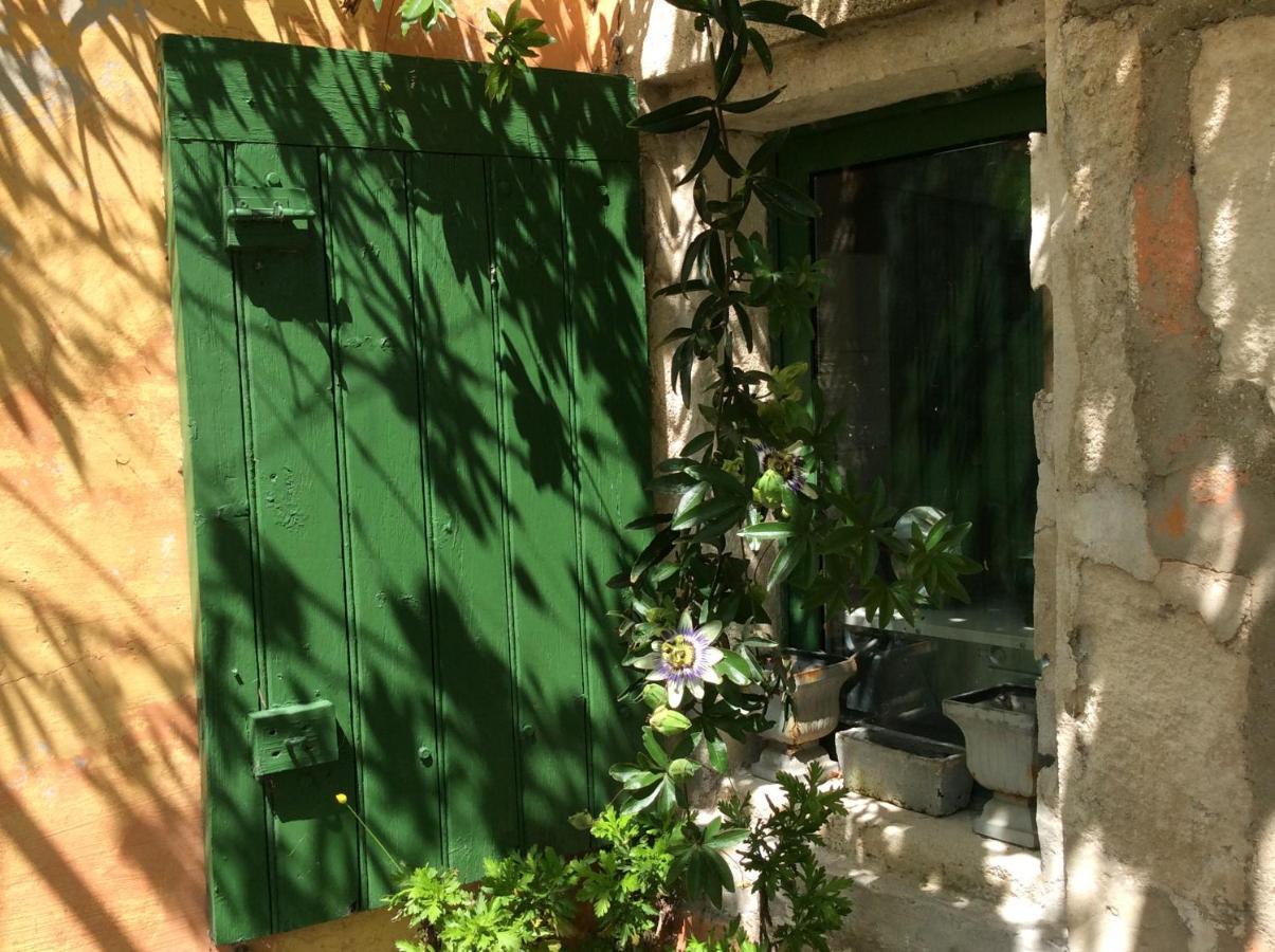 La Bergerie De Castellan Bed & Breakfast Verquieres Dış mekan fotoğraf