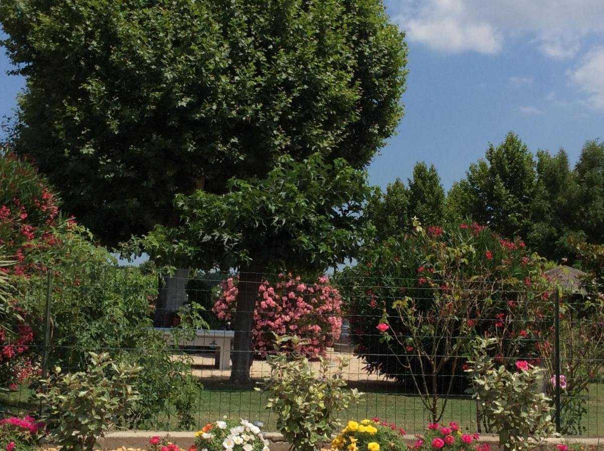 La Bergerie De Castellan Bed & Breakfast Verquieres Dış mekan fotoğraf