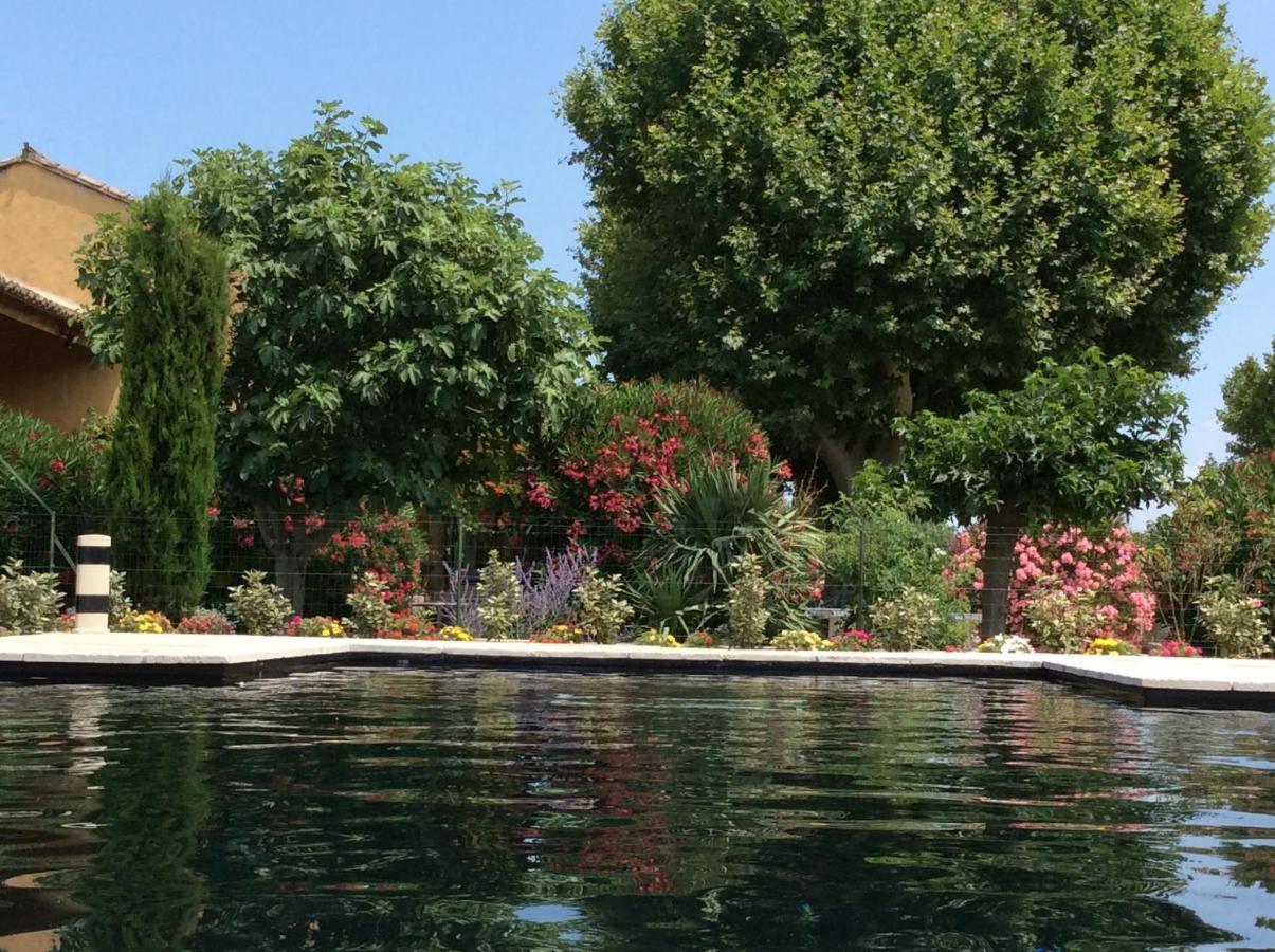 La Bergerie De Castellan Bed & Breakfast Verquieres Dış mekan fotoğraf